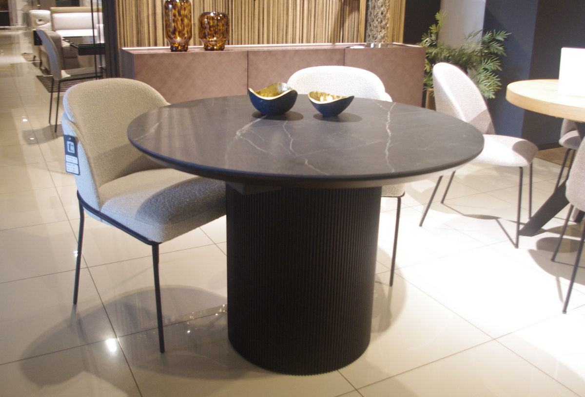 ST&Oacute;Ł OKRĄGŁY śr. 110 cm + 4&times;50 cm Calacatta Black