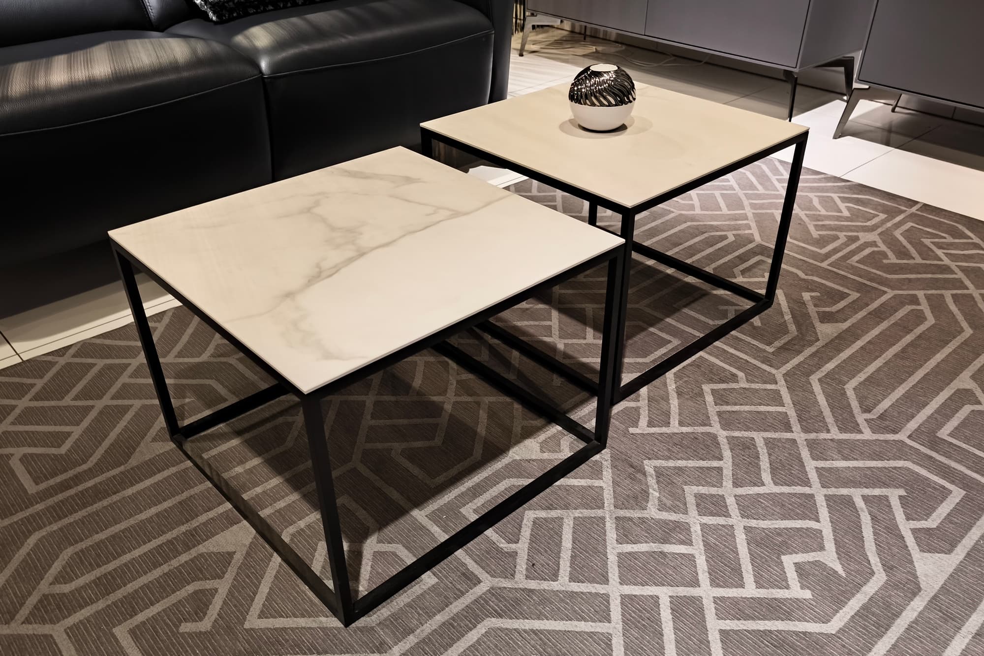 Zestaw dw&oacute;ch stolik&oacute;w Spiek Statuario Venato &ndash; 20% 1.780 zł