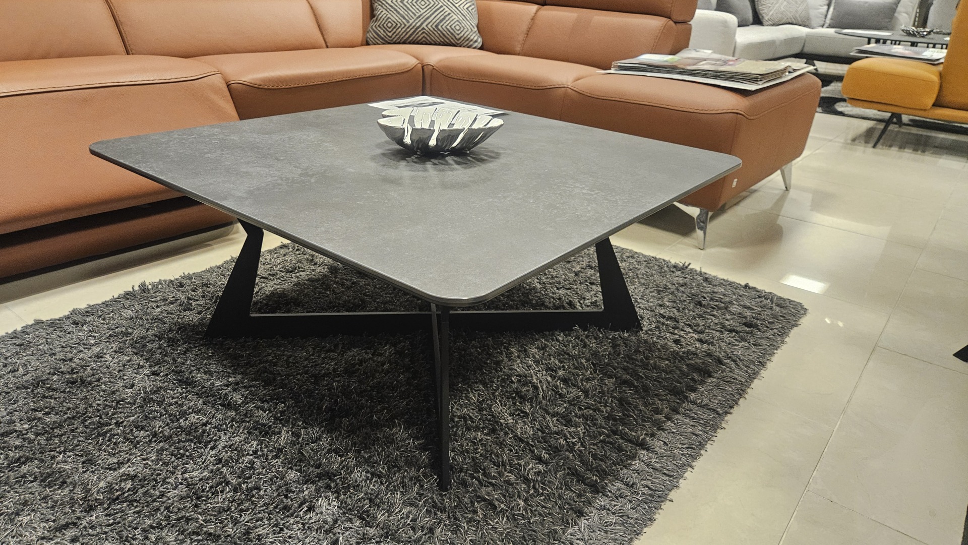 STOLIK B23; 90 X 90 OSSIDO NERO LAMINAM Z ROGAMI ZAOBLONYMI R50