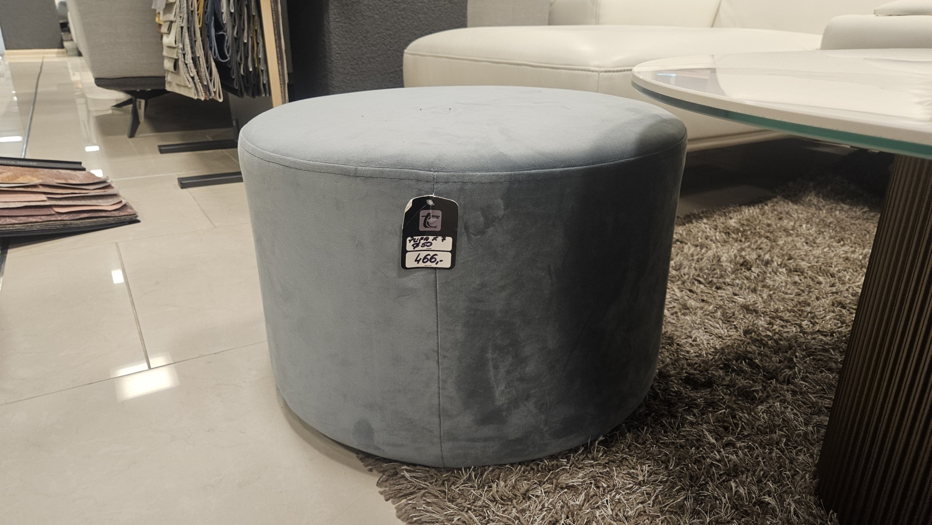 PUFA X7 ŚR 50CM LEKKA PUFA TAPICEROWANA