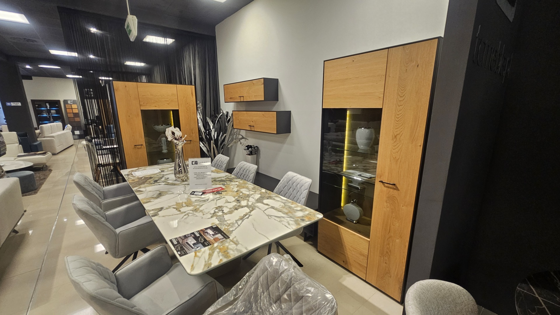 ZESTAW MEBLI LONDYN &ndash; LAKIER GRAFIT 8500N MAT FRONTY DĄB -40% 10.120 ZŁ
