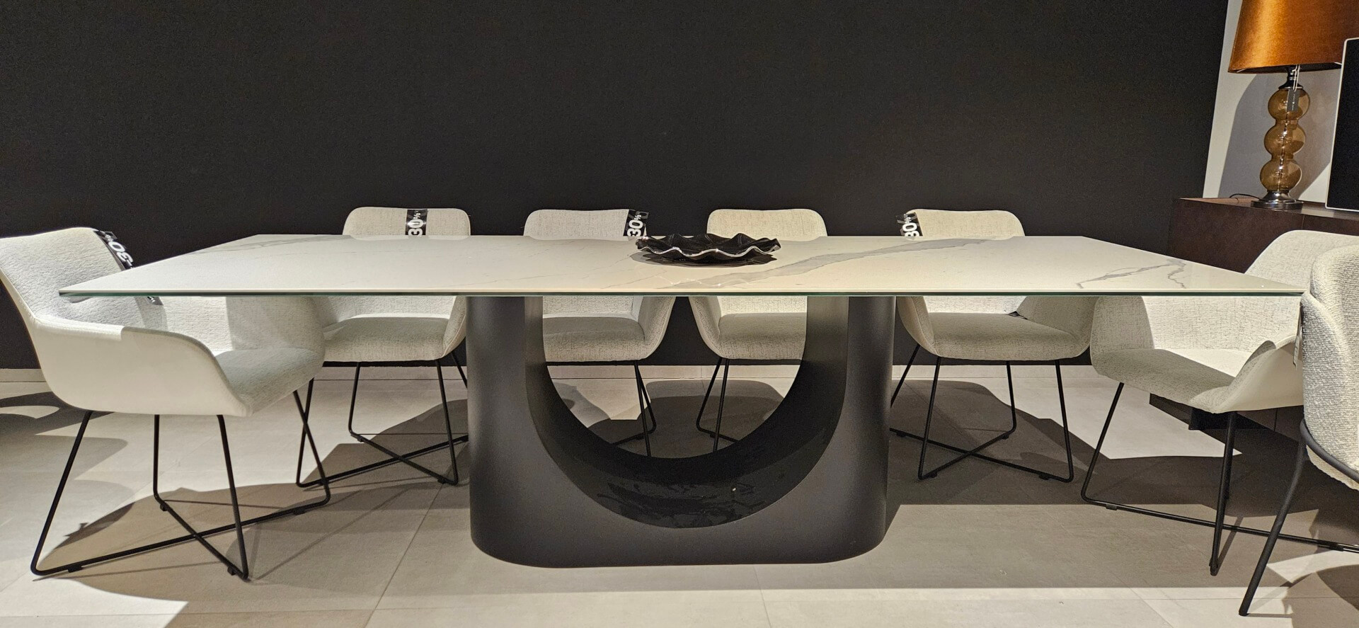 A30 &ndash; Nowoczesny st&oacute;ł ze spieku STATUARIO VENATO POLER 260 x 100CM -20% 8.790 ZŁ