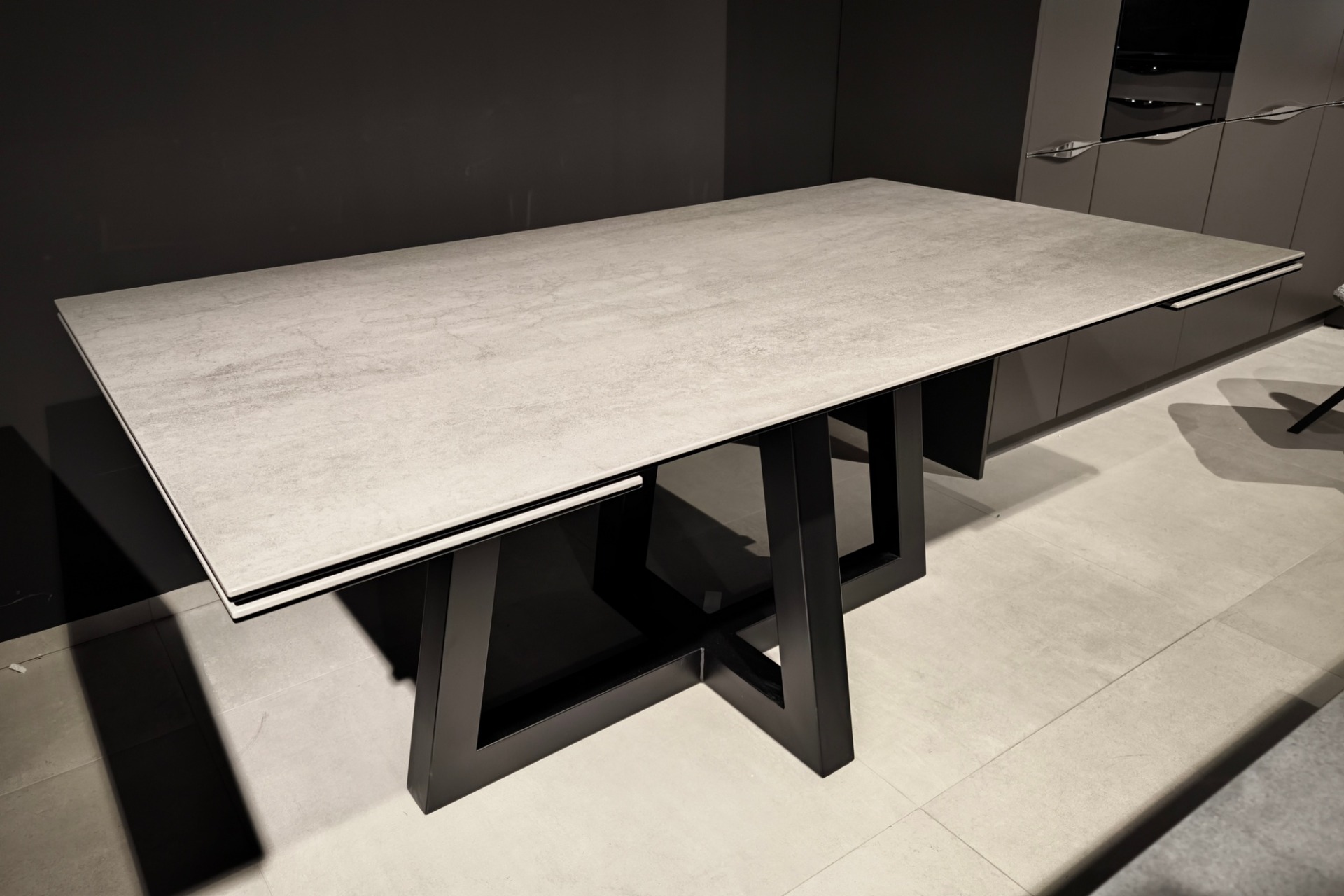 ST&Oacute;Ł A15 180/100+2&times;40 cm PIETRA DI SAVOIA GRIGIA -rabat 5.790 zł